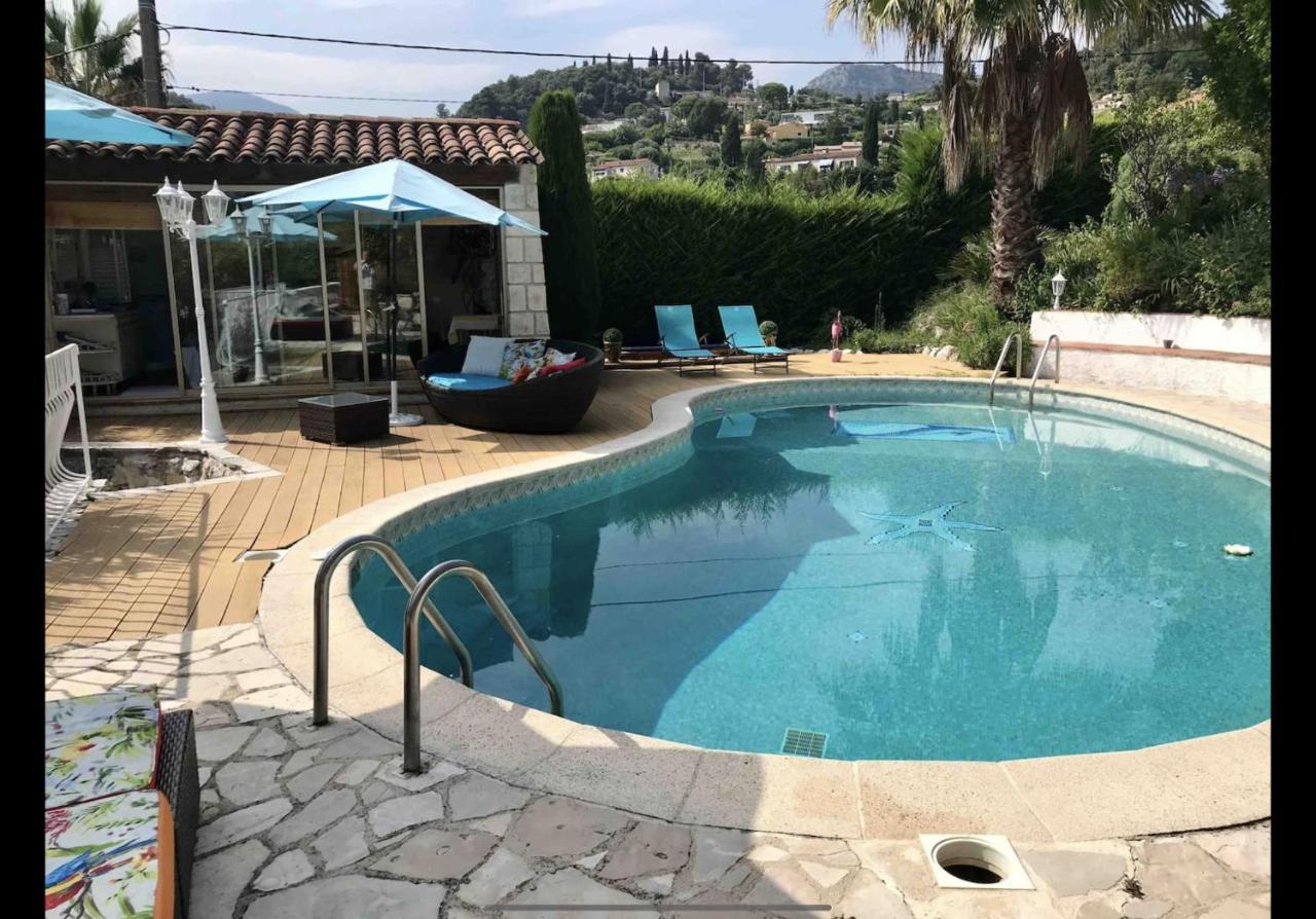SUITE ROMANTIQUE et CHAMBRE BAROQUE à St Paul de Vence Esterno foto