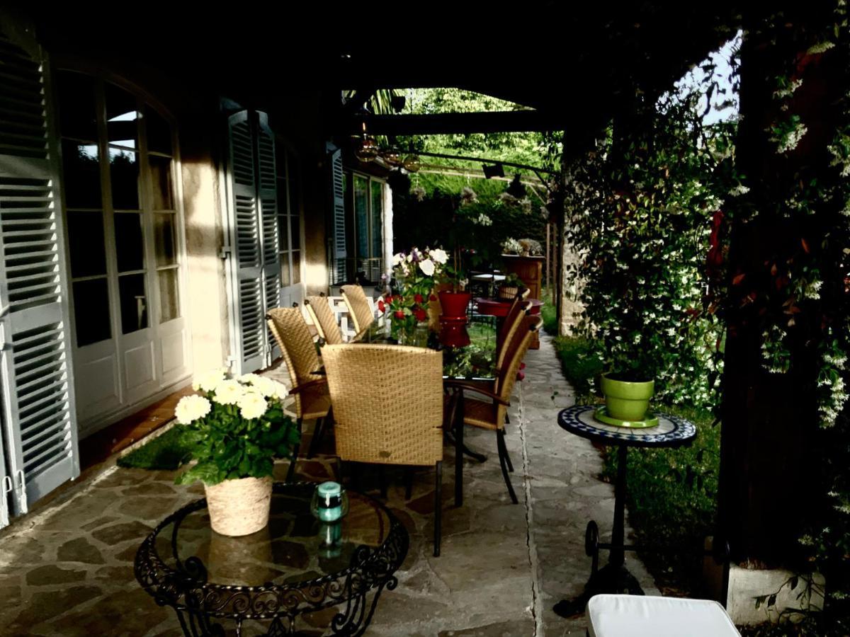 SUITE ROMANTIQUE et CHAMBRE BAROQUE à St Paul de Vence Esterno foto